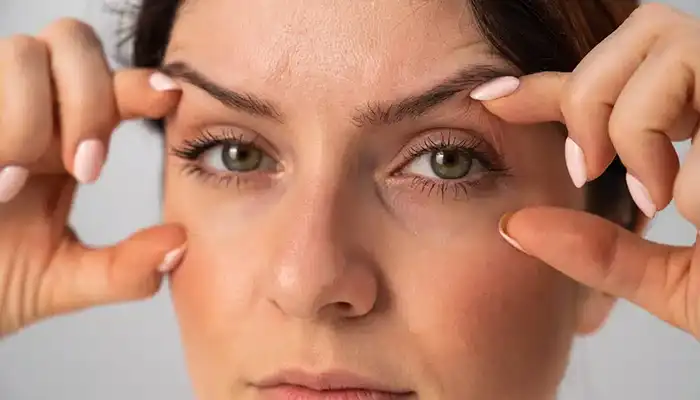 هل هناك أضرار عند شد الجفون بالليزر؟